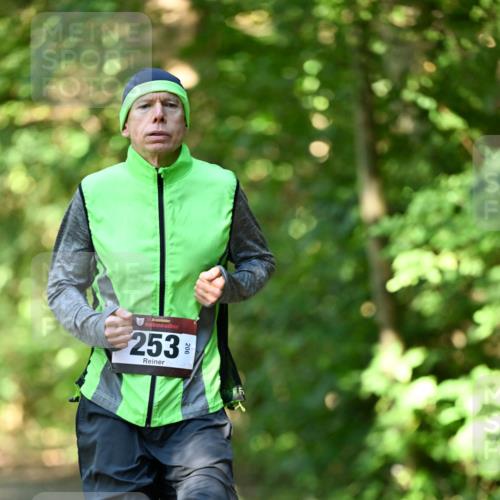 06.10.2024 - Bramfelder Halbmarathon 2024 Dr. Thomas Lammeyer http://msf.ph/oto/7340315 06.10.2024 10:42:41 Laufen 253 meine-sportfotos.de