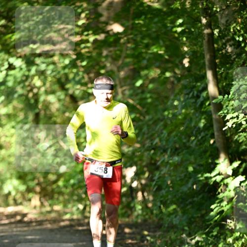 06.10.2024 - Bramfelder Halbmarathon 2024 Dr. Thomas Lammeyer http://msf.ph/oto/7340320 06.10.2024 10:42:52 Laufen 358 meine-sportfotos.de