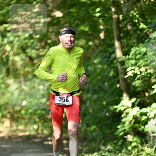 06.10.2024 - Bramfelder Halbmarathon 2024 Dr. Thomas Lammeyer http://msf.ph/oto/7340329 06.10.2024 10:42:53 Laufen 358, 31 meine-sportfotos.de