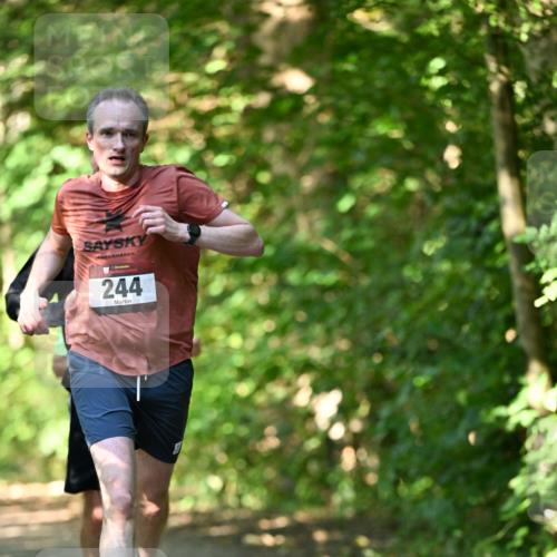 06.10.2024 - Bramfelder Halbmarathon 2024 Dr. Thomas Lammeyer http://msf.ph/oto/7340346 06.10.2024 10:42:56 Laufen 244 meine-sportfotos.de