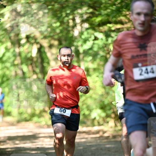 06.10.2024 - Bramfelder Halbmarathon 2024 Dr. Thomas Lammeyer http://msf.ph/oto/7340349 06.10.2024 10:42:57 Laufen 60, 244 meine-sportfotos.de