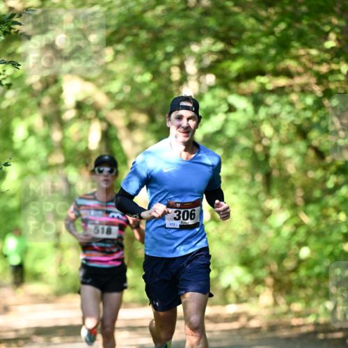 06.10.2024 - Bramfelder Halbmarathon 2024 Dr. Thomas Lammeyer http://msf.ph/oto/7340371 06.10.2024 10:43:08 Laufen 306, 518, 172 meine-sportfotos.de