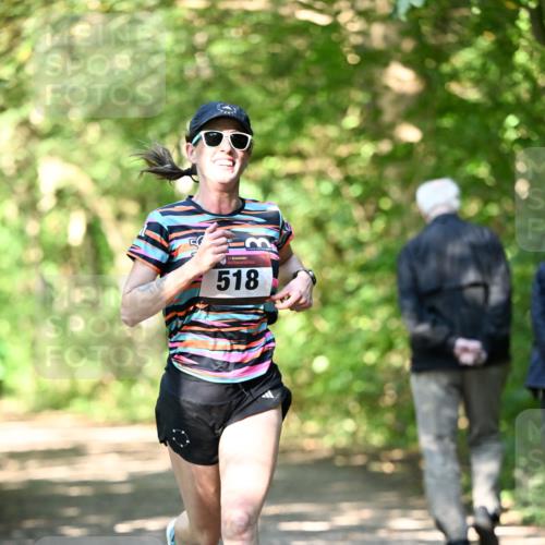 06.10.2024 - Bramfelder Halbmarathon 2024 Dr. Thomas Lammeyer http://msf.ph/oto/7340385 06.10.2024 10:43:10 Laufen 33, 518 meine-sportfotos.de