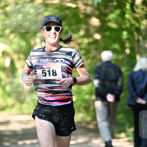06.10.2024 - Bramfelder Halbmarathon 2024 Dr. Thomas Lammeyer http://msf.ph/oto/7340388 06.10.2024 10:43:11 Laufen 518 meine-sportfotos.de