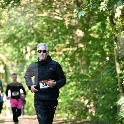 06.10.2024 - Bramfelder Halbmarathon 2024 Dr. Thomas Lammeyer http://msf.ph/oto/7340435 06.10.2024 10:43:52 Laufen 38 meine-sportfotos.de