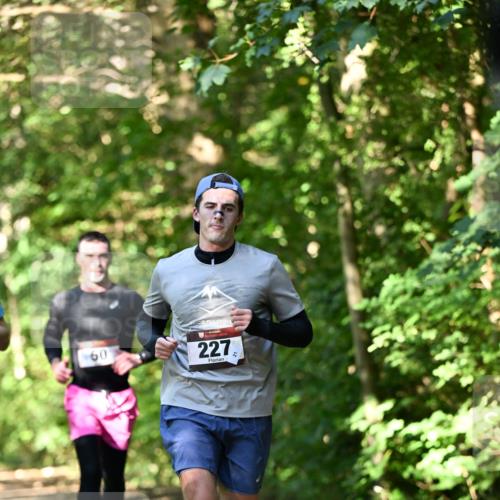 06.10.2024 - Bramfelder Halbmarathon 2024 Dr. Thomas Lammeyer http://msf.ph/oto/7340445 06.10.2024 10:43:55 Laufen 60, 227 meine-sportfotos.de