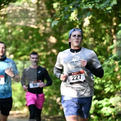 06.10.2024 - Bramfelder Halbmarathon 2024 Dr. Thomas Lammeyer http://msf.ph/oto/7340450 06.10.2024 10:43:56 Laufen 50, 227 meine-sportfotos.de