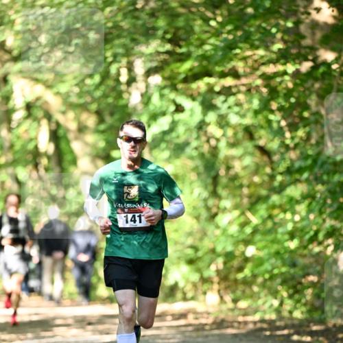 06.10.2024 - Bramfelder Halbmarathon 2024 Dr. Thomas Lammeyer http://msf.ph/oto/7340464 06.10.2024 10:44:00 Laufen 141 meine-sportfotos.de