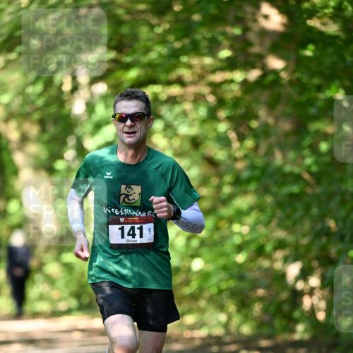 06.10.2024 - Bramfelder Halbmarathon 2024 Dr. Thomas Lammeyer http://msf.ph/oto/7340473 06.10.2024 10:44:01 Laufen 141 meine-sportfotos.de