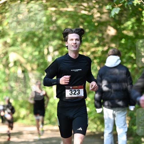 06.10.2024 - Bramfelder Halbmarathon 2024 Dr. Thomas Lammeyer http://msf.ph/oto/7340554 06.10.2024 10:44:21 Laufen 323 meine-sportfotos.de