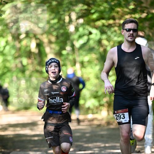 06.10.2024 - Bramfelder Halbmarathon 2024 Dr. Thomas Lammeyer http://msf.ph/oto/7340565 06.10.2024 10:44:25 Laufen 293, 168 meine-sportfotos.de