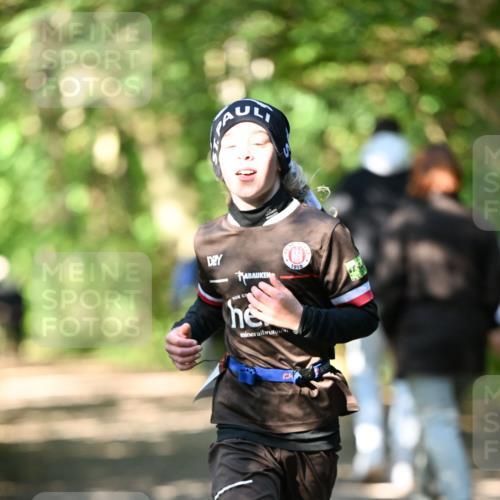 06.10.2024 - Bramfelder Halbmarathon 2024 Dr. Thomas Lammeyer http://msf.ph/oto/7340574 06.10.2024 10:44:27 Laufen 1910 meine-sportfotos.de