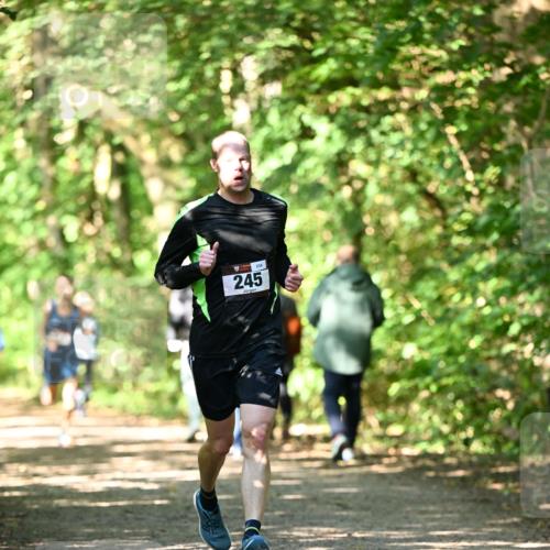 06.10.2024 - Bramfelder Halbmarathon 2024 Dr. Thomas Lammeyer http://msf.ph/oto/7340578 06.10.2024 10:44:48 Laufen 234, 245 meine-sportfotos.de