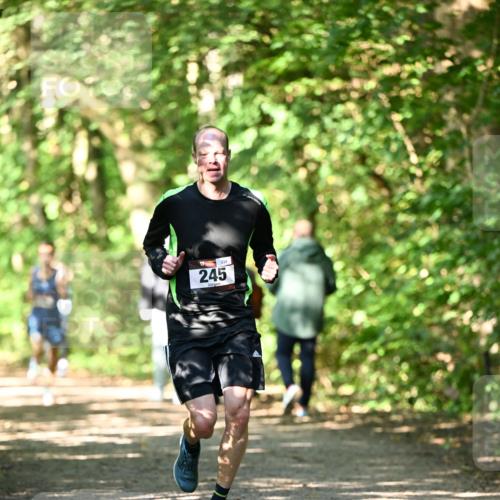 06.10.2024 - Bramfelder Halbmarathon 2024 Dr. Thomas Lammeyer http://msf.ph/oto/7340579 06.10.2024 10:44:48 Laufen 234, 245 meine-sportfotos.de