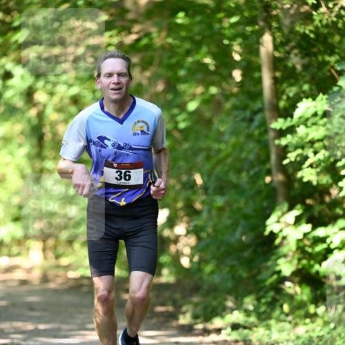 06.10.2024 - Bramfelder Halbmarathon 2024 Dr. Thomas Lammeyer http://msf.ph/oto/7340609 06.10.2024 10:45:06 Laufen 36, 2010 meine-sportfotos.de