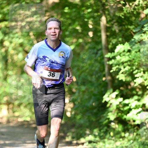 06.10.2024 - Bramfelder Halbmarathon 2024 Dr. Thomas Lammeyer http://msf.ph/oto/7340611 06.10.2024 10:45:07 Laufen 36, 2010 meine-sportfotos.de