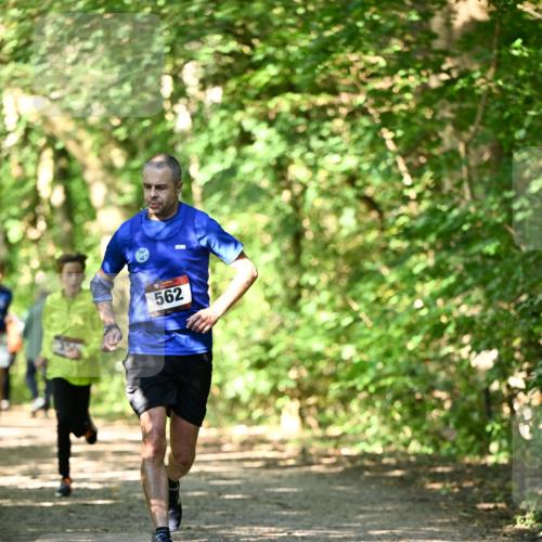 06.10.2024 - Bramfelder Halbmarathon 2024 Dr. Thomas Lammeyer http://msf.ph/oto/7340623 06.10.2024 10:45:14 Laufen 562 meine-sportfotos.de