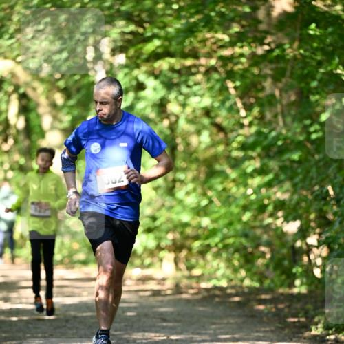 06.10.2024 - Bramfelder Halbmarathon 2024 Dr. Thomas Lammeyer http://msf.ph/oto/7340627 06.10.2024 10:45:15 Laufen 562 meine-sportfotos.de