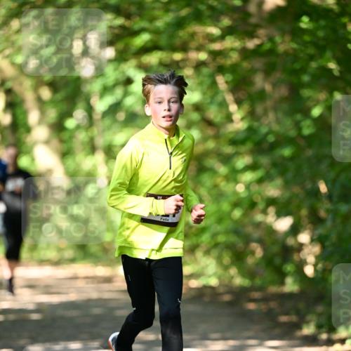 06.10.2024 - Bramfelder Halbmarathon 2024 Dr. Thomas Lammeyer http://msf.ph/oto/7340642 06.10.2024 10:45:19 Laufen  meine-sportfotos.de