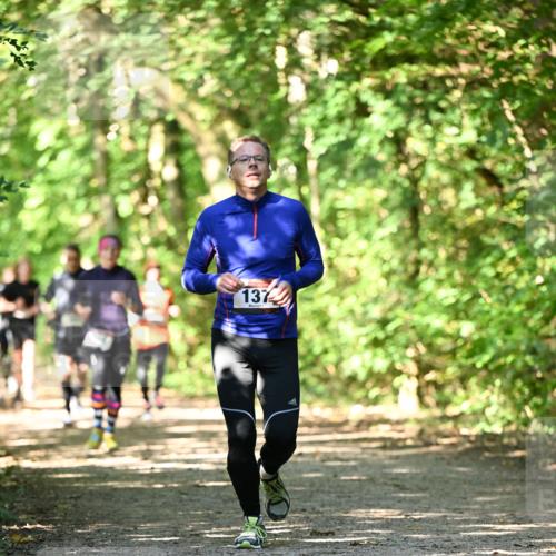 06.10.2024 - Bramfelder Halbmarathon 2024 Dr. Thomas Lammeyer http://msf.ph/oto/7340677 06.10.2024 10:45:52 Laufen 137 meine-sportfotos.de