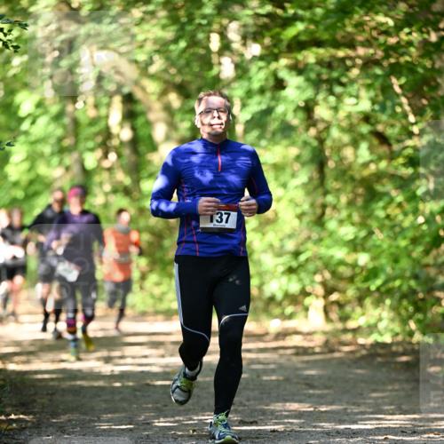 06.10.2024 - Bramfelder Halbmarathon 2024 Dr. Thomas Lammeyer http://msf.ph/oto/7340679 06.10.2024 10:45:53 Laufen 137 meine-sportfotos.de