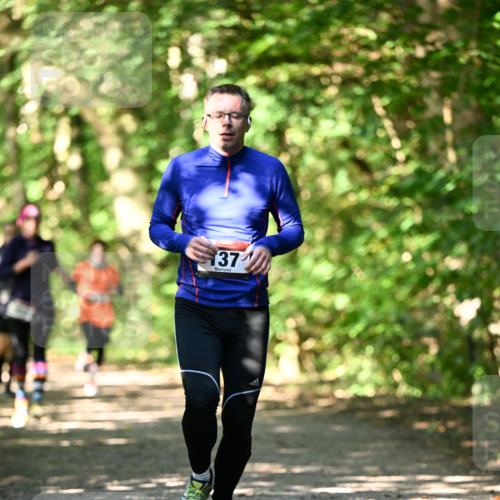 06.10.2024 - Bramfelder Halbmarathon 2024 Dr. Thomas Lammeyer http://msf.ph/oto/7340685 06.10.2024 10:45:53 Laufen 37, 9 meine-sportfotos.de