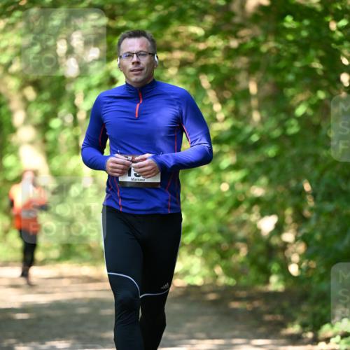 06.10.2024 - Bramfelder Halbmarathon 2024 Dr. Thomas Lammeyer http://msf.ph/oto/7340691 06.10.2024 10:45:54 Laufen 9247 meine-sportfotos.de