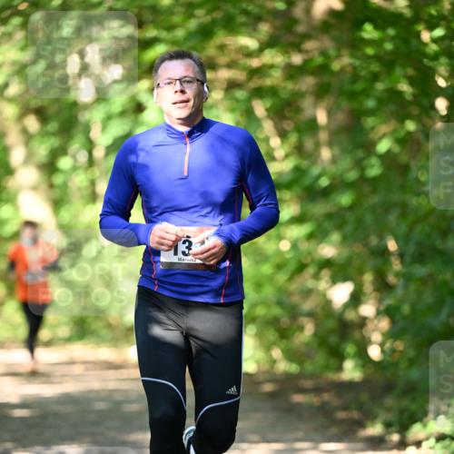 06.10.2024 - Bramfelder Halbmarathon 2024 Dr. Thomas Lammeyer http://msf.ph/oto/7340692 06.10.2024 10:45:54 Laufen  meine-sportfotos.de