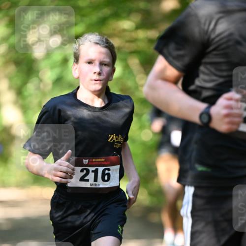 06.10.2024 - Bramfelder Halbmarathon 2024 Dr. Thomas Lammeyer http://msf.ph/oto/7340744 06.10.2024 10:46:06 Laufen 33, 216 meine-sportfotos.de
