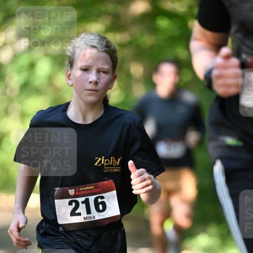 06.10.2024 - Bramfelder Halbmarathon 2024 Dr. Thomas Lammeyer http://msf.ph/oto/7340746 06.10.2024 10:46:07 Laufen 33, 216 meine-sportfotos.de