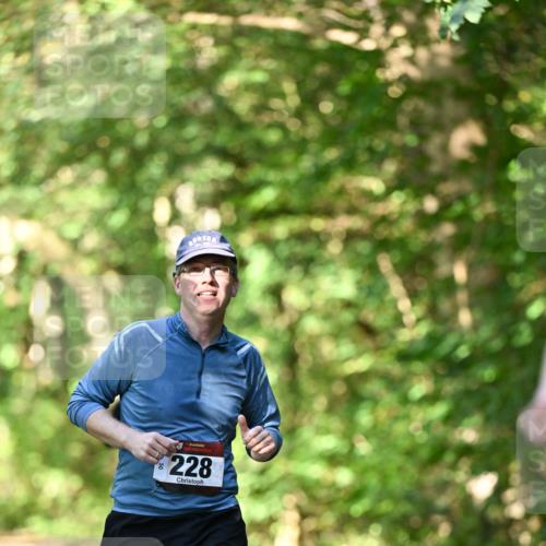 06.10.2024 - Bramfelder Halbmarathon 2024 Dr. Thomas Lammeyer http://msf.ph/oto/7340769 06.10.2024 10:46:16 Laufen 228 meine-sportfotos.de