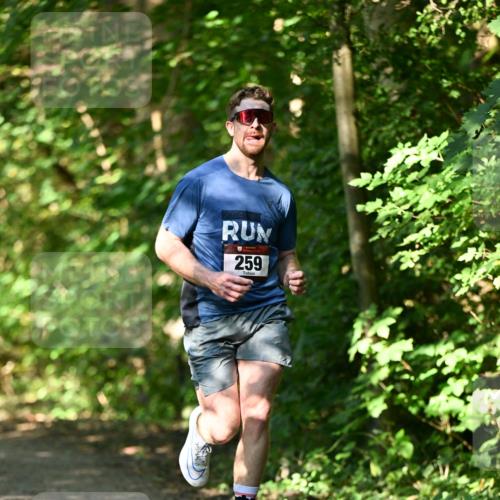 06.10.2024 - Bramfelder Halbmarathon 2024 Dr. Thomas Lammeyer http://msf.ph/oto/7340861 06.10.2024 10:46:38 Laufen 2024, 259 meine-sportfotos.de