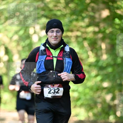 06.10.2024 - Bramfelder Halbmarathon 2024 Dr. Thomas Lammeyer http://msf.ph/oto/7340866 06.10.2024 10:46:39 Laufen 232, 3 meine-sportfotos.de
