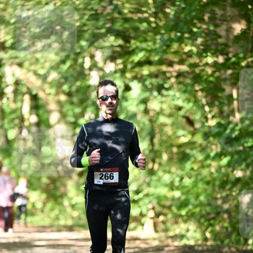 06.10.2024 - Bramfelder Halbmarathon 2024 Dr. Thomas Lammeyer http://msf.ph/oto/7340895 06.10.2024 10:46:47 Laufen 266, 209 meine-sportfotos.de