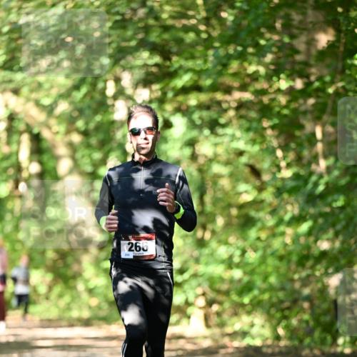 06.10.2024 - Bramfelder Halbmarathon 2024 Dr. Thomas Lammeyer http://msf.ph/oto/7340896 06.10.2024 10:46:47 Laufen 266, 209 meine-sportfotos.de