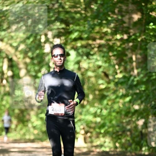 06.10.2024 - Bramfelder Halbmarathon 2024 Dr. Thomas Lammeyer http://msf.ph/oto/7340898 06.10.2024 10:46:48 Laufen 266 meine-sportfotos.de
