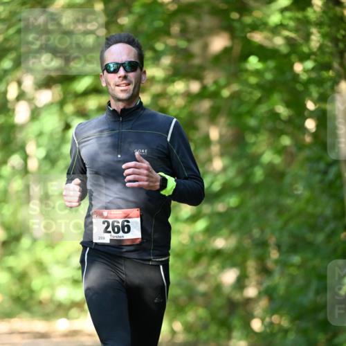 06.10.2024 - Bramfelder Halbmarathon 2024 Dr. Thomas Lammeyer http://msf.ph/oto/7340908 06.10.2024 10:46:49 Laufen 266, 209 meine-sportfotos.de