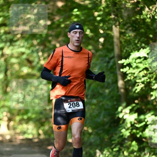 06.10.2024 - Bramfelder Halbmarathon 2024 Dr. Thomas Lammeyer http://msf.ph/oto/7340945 06.10.2024 10:47:06 Laufen 149, 208 meine-sportfotos.de