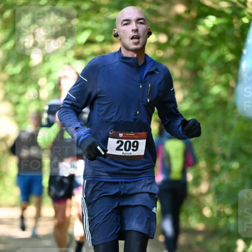 06.10.2024 - Bramfelder Halbmarathon 2024 Dr. Thomas Lammeyer http://msf.ph/oto/7340959 06.10.2024 10:47:14 Laufen 33, 209 meine-sportfotos.de