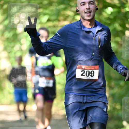 06.10.2024 - Bramfelder Halbmarathon 2024 Dr. Thomas Lammeyer http://msf.ph/oto/7340962 06.10.2024 10:47:14 Laufen 209 meine-sportfotos.de