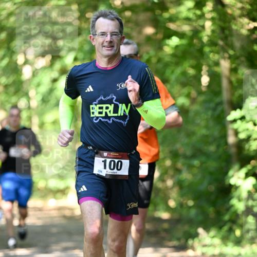 06.10.2024 - Bramfelder Halbmarathon 2024 Dr. Thomas Lammeyer http://msf.ph/oto/7340971 06.10.2024 10:47:17 Laufen 50, 33, 100, 236 meine-sportfotos.de