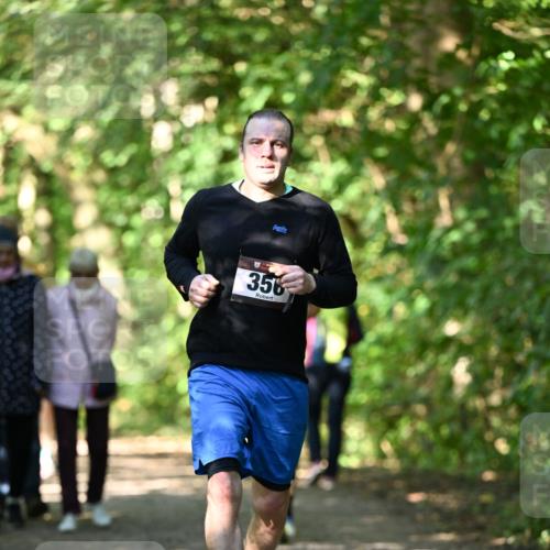 06.10.2024 - Bramfelder Halbmarathon 2024 Dr. Thomas Lammeyer http://msf.ph/oto/7340979 06.10.2024 10:47:19 Laufen 356 meine-sportfotos.de