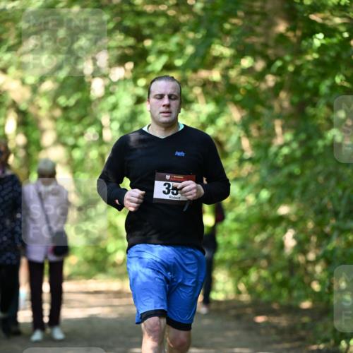 06.10.2024 - Bramfelder Halbmarathon 2024 Dr. Thomas Lammeyer http://msf.ph/oto/7340980 06.10.2024 10:47:19 Laufen 35 meine-sportfotos.de