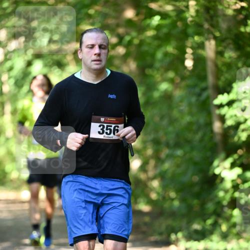 06.10.2024 - Bramfelder Halbmarathon 2024 Dr. Thomas Lammeyer http://msf.ph/oto/7340986 06.10.2024 10:47:20 Laufen 33, 356 meine-sportfotos.de