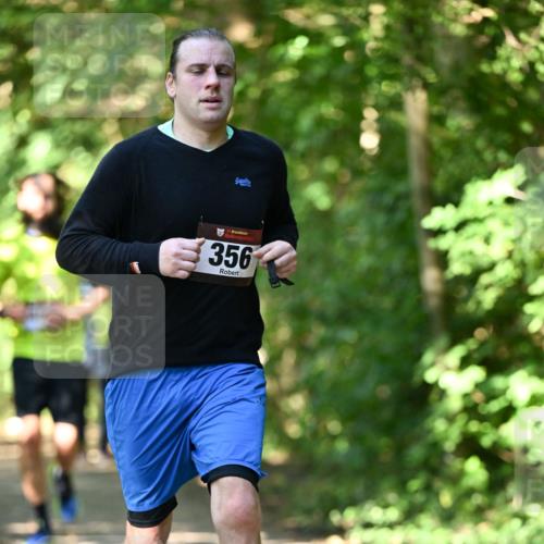 06.10.2024 - Bramfelder Halbmarathon 2024 Dr. Thomas Lammeyer http://msf.ph/oto/7340987 06.10.2024 10:47:20 Laufen 33, 356 meine-sportfotos.de