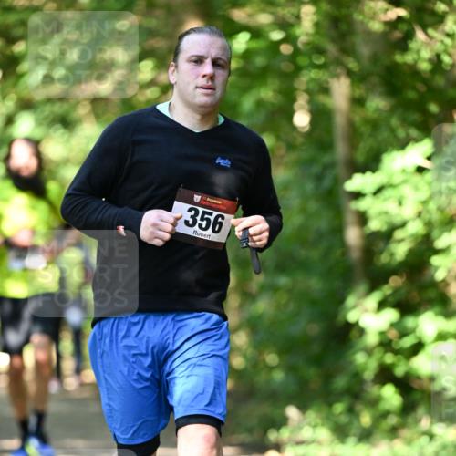 06.10.2024 - Bramfelder Halbmarathon 2024 Dr. Thomas Lammeyer http://msf.ph/oto/7340988 06.10.2024 10:47:20 Laufen 33, 356 meine-sportfotos.de