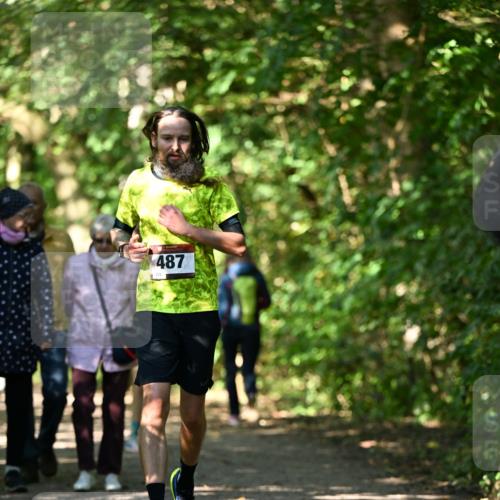 06.10.2024 - Bramfelder Halbmarathon 2024 Dr. Thomas Lammeyer http://msf.ph/oto/7340992 06.10.2024 10:47:22 Laufen 487 meine-sportfotos.de