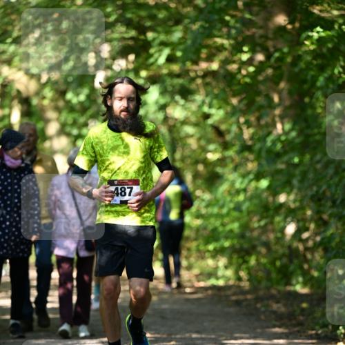 06.10.2024 - Bramfelder Halbmarathon 2024 Dr. Thomas Lammeyer http://msf.ph/oto/7340993 06.10.2024 10:47:22 Laufen 487 meine-sportfotos.de