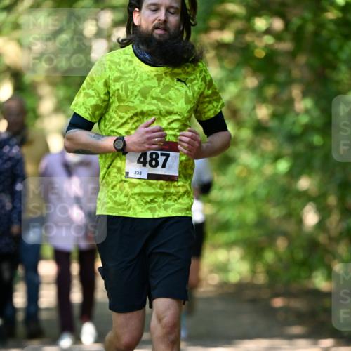 06.10.2024 - Bramfelder Halbmarathon 2024 Dr. Thomas Lammeyer http://msf.ph/oto/7341005 06.10.2024 10:47:23 Laufen 487, 233 meine-sportfotos.de