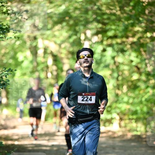 06.10.2024 - Bramfelder Halbmarathon 2024 Dr. Thomas Lammeyer http://msf.ph/oto/7341070 06.10.2024 10:47:51 Laufen 224 meine-sportfotos.de